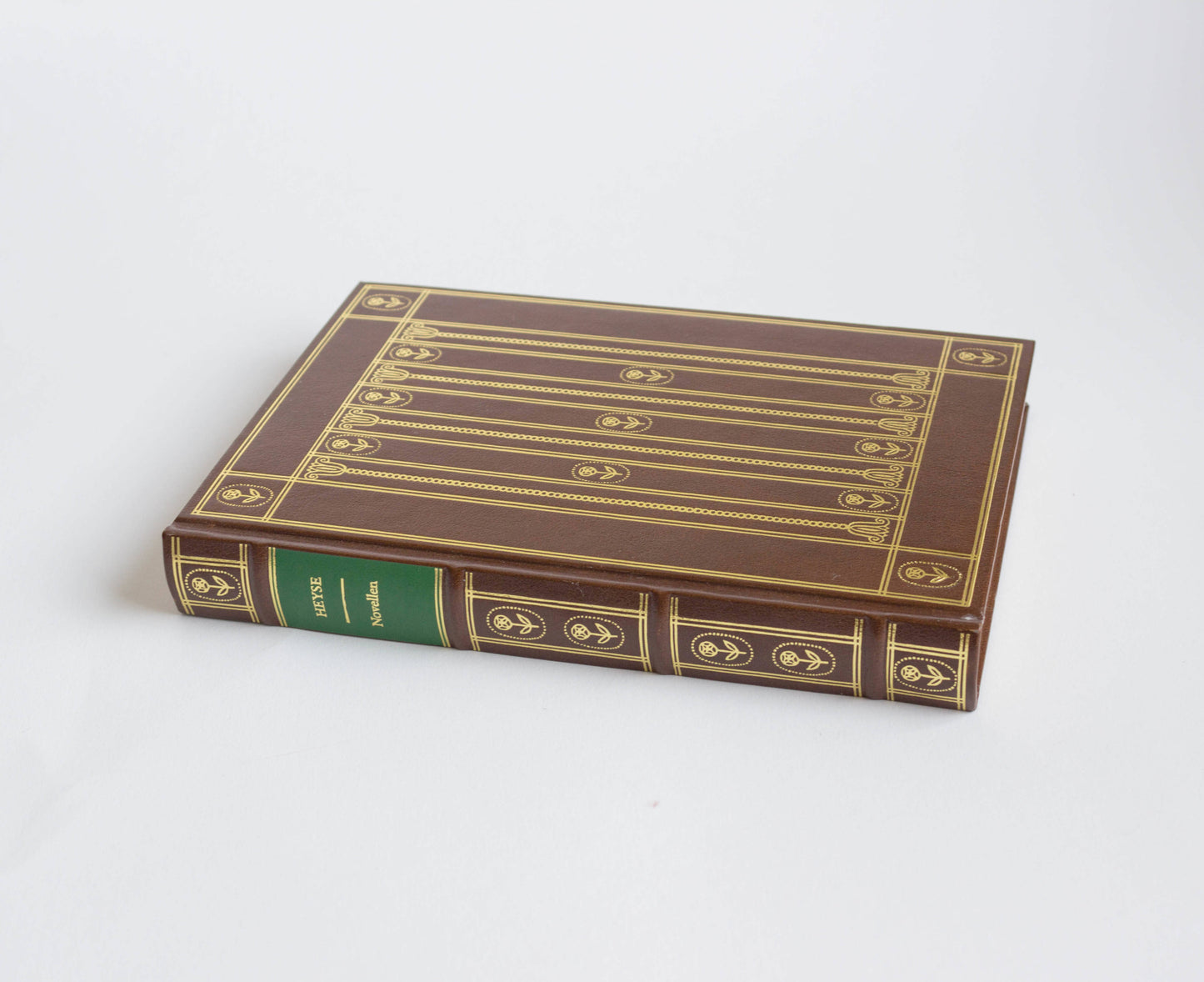 Vintage Hollow Book Safe 'Novellen'