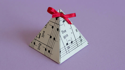 How to make a Pyramid Gift Box